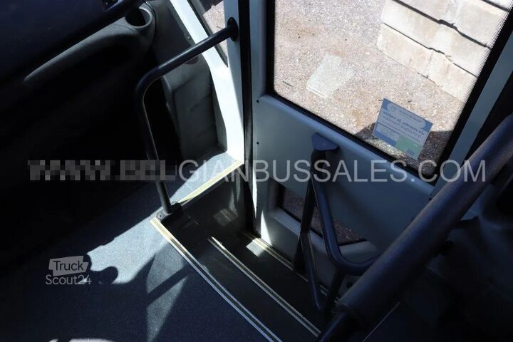 Kleinbus Iveco INDCAR Mobi/ Airco  / Automatic gearbox / Engin...
