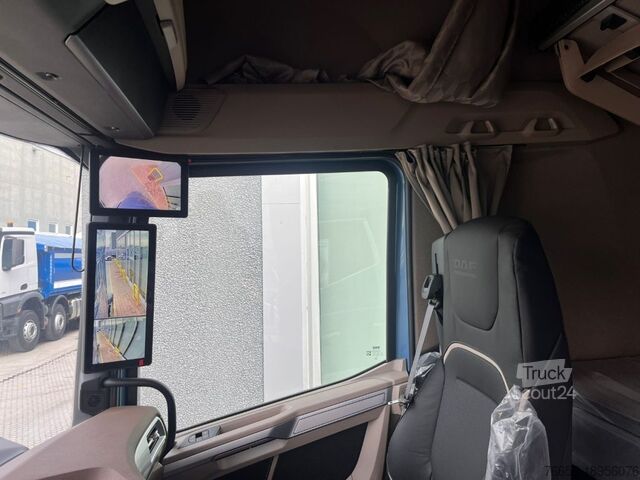 Tracteur routier standard DAF 530 XG+ Sapphire