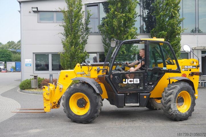 Telelader JCB 535-95 / 3.5 T / range 9.5 m / joystick