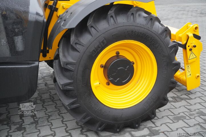Telelader JCB 535-95 / 3.5 T / range 9.5 m / joystick