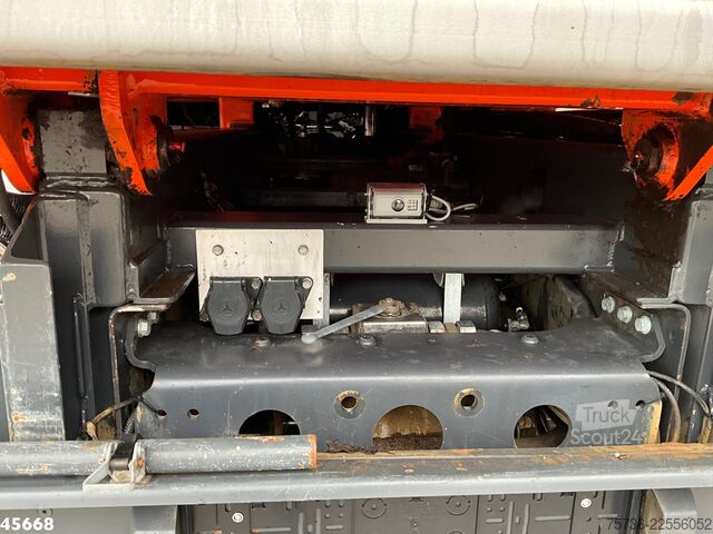 Veegmachine Mercedes-Benz Axor 1833 4x4 Schörling SORF Schienenreinigungs...