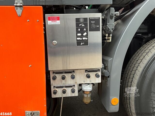 Kehrmaschine Mercedes-Benz Axor 1833 4x4 Schörling SORF Schienenreinigungs...