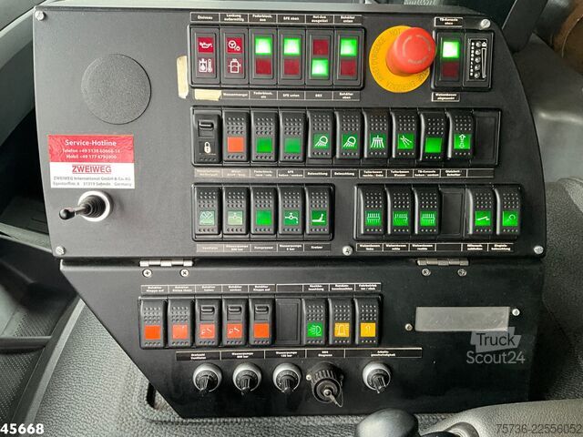 Kehrmaschine Mercedes-Benz Axor 1833 4x4 Schörling SORF Schienenreinigungs...