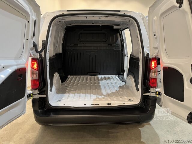Універсал з високим дахом Opel Combo 1.2 PureTech 110 PK L1 BENZINE / Euro 6 /...