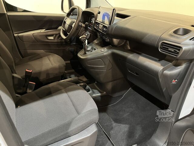 Kombi s vysokou strechou Opel Combo 1.2 PureTech 110 PK L1 BENZINE / NIEUW MO...
