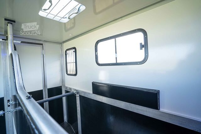 Camión de ganado Renault Master Pferdetransporter 2 Ride Automatik 170PS