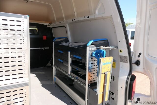 Umpikorja-auto VW T6.1 Transporter 2.0 TDI 4Motion Hochdach lang Werkstatteinbauten CoC KLIMA