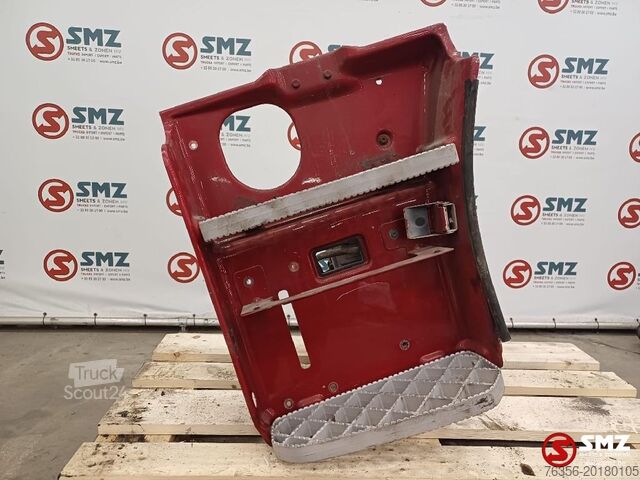 Cabine Scania Occ opstapbak links + luchtdroger Scania