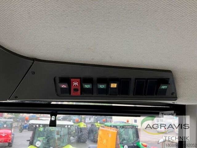 Traktor Claas XERION 4200 SADDLE TRAC