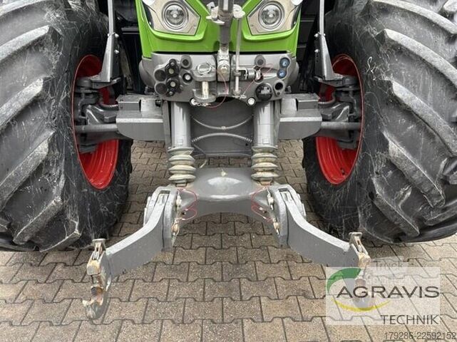 Tracteur Fendt 828 VARIO S4 Profi Plus