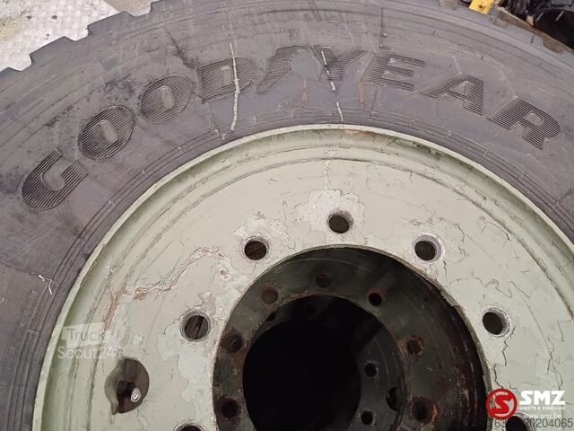 DĂ€ck Goodyear Occ vrachtwagenband 12.00R20 154/150J Goodyear