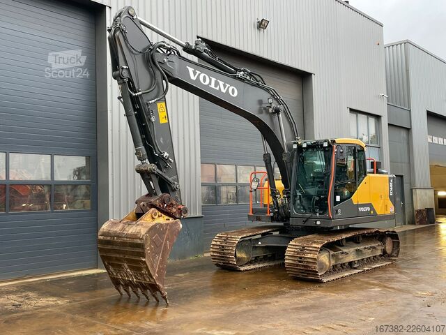 Excavadora sobre orugas Volvo EC160ENL