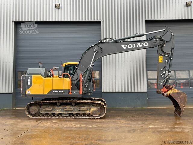 Excavadora sobre orugas Volvo EC160ENL