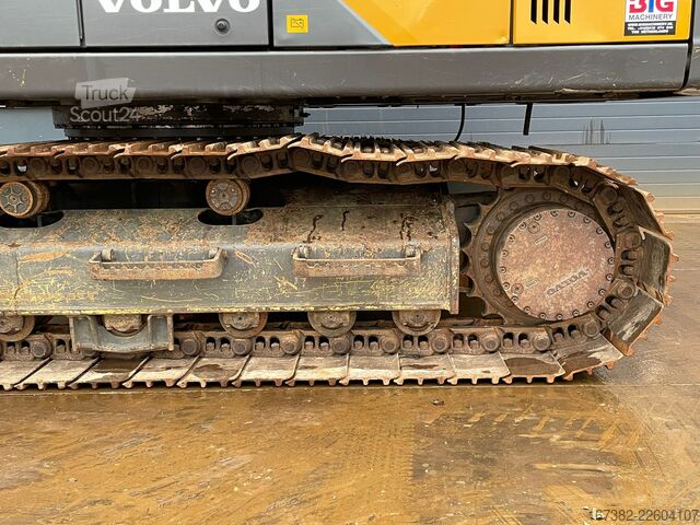 Excavadora sobre orugas Volvo EC160ENL