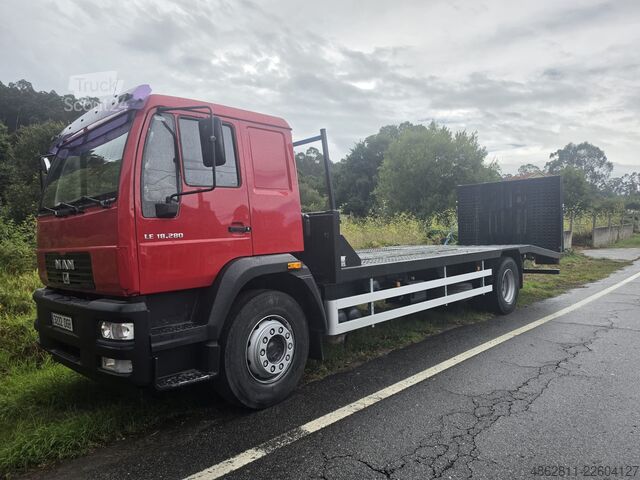 Autodraagtruck MAN POTA MAQUINARIA RAMPA