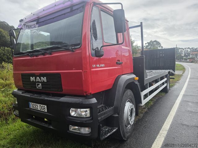 Autodraagtruck MAN POTA MAQUINARIA RAMPA