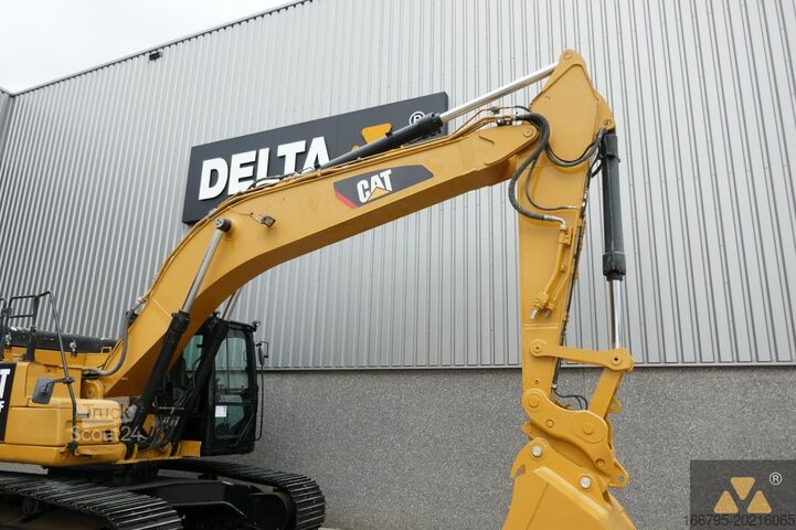 ερπυστριοφόρος εκσκαφέας Caterpillar 330FL
