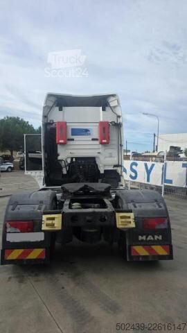 Τυπική μονάδα τράκτορα MAN TGX 18.500