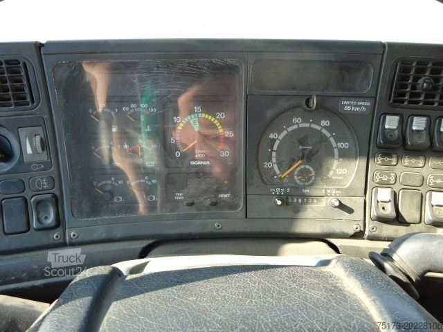 Camion plateau avec bâche SCANIA P 114 4x4 DoKa Pritsche Plane-Spriegel AHK SHZ