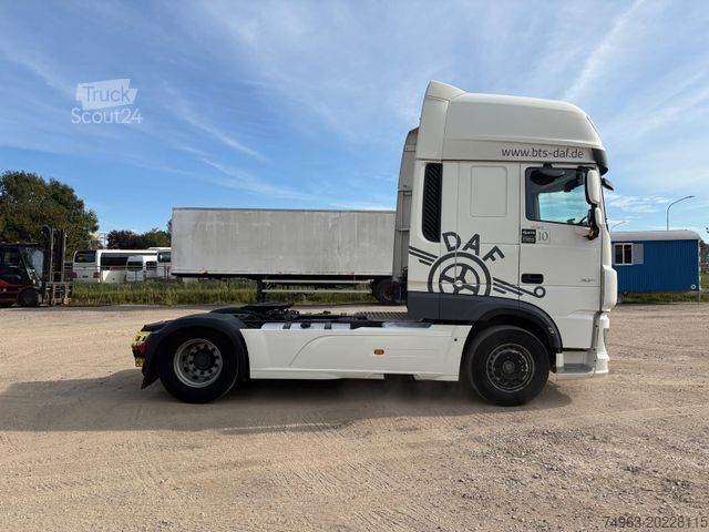 Standarta vilcējs DAF XF 530 Super Space Cab, Retarder