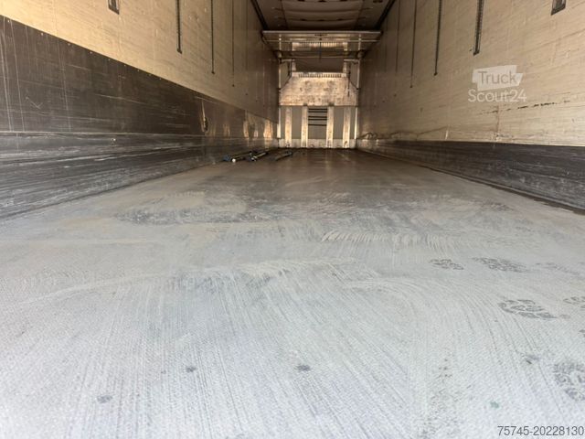 Naczepa chłodnia KRONE SD * CARRIER VECTOR 1450 * LIFT UND GELENKACHSE