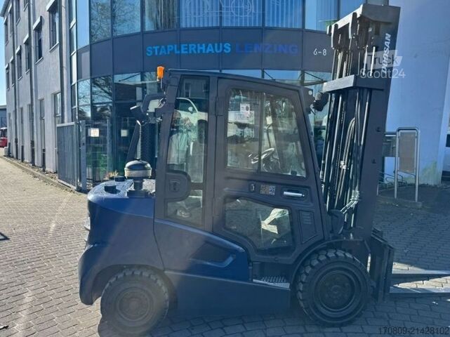 Etukuormaaja trukki Doosan D30S-9