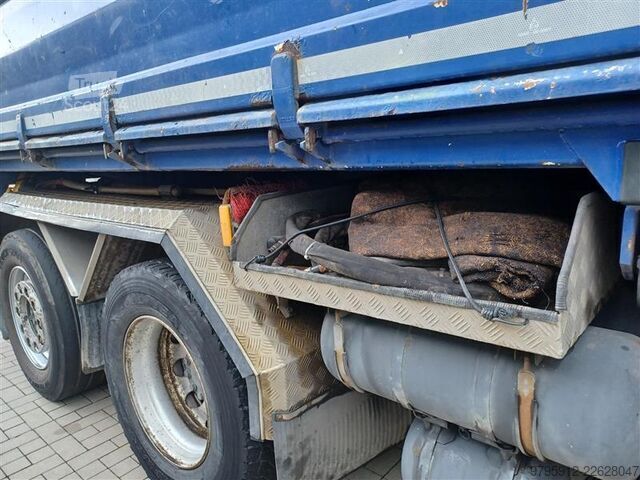 Savivartis su kranu Mercedes-Benz AROCS 2543