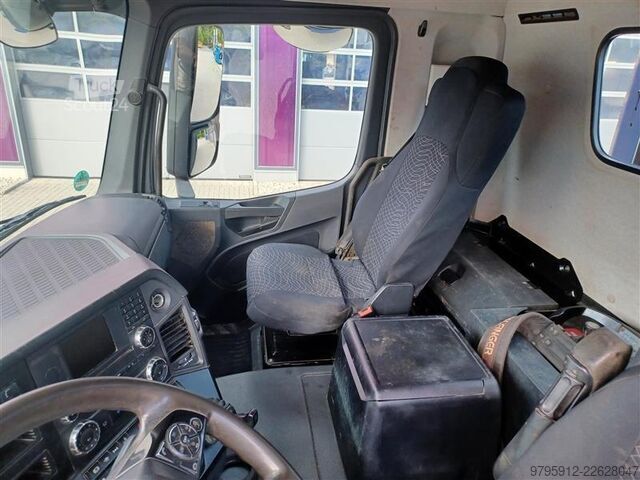 Savivartis su kranu Mercedes-Benz AROCS 2543