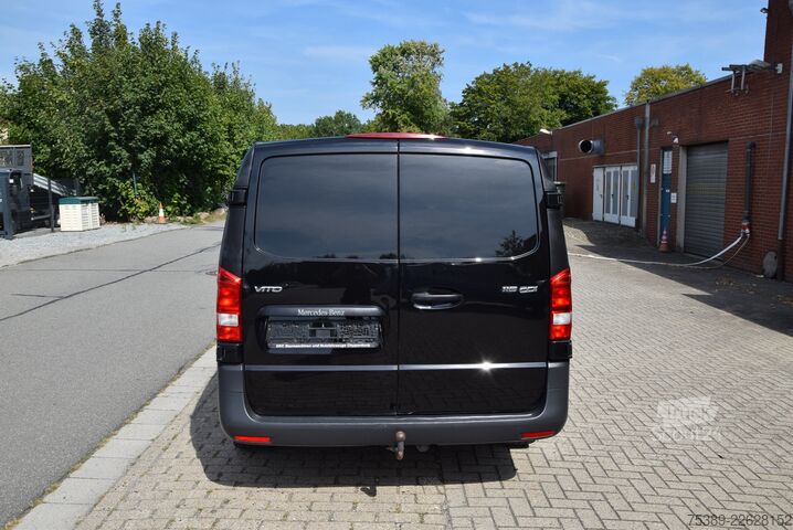 Slēgtais furgons Mercedes-Benz Vito  116 CDI BT RWD extralang 2 X Schiebetür