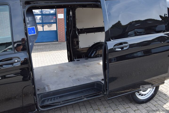 Slēgtais furgons Mercedes-Benz Vito  116 CDI BT RWD extralang 2 X Schiebetür