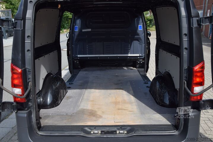 Slēgtais furgons Mercedes-Benz Vito  116 CDI BT RWD extralang 2 X Schiebetür