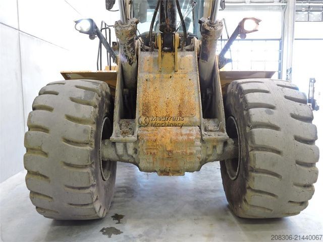 Hjullastare CATERPILLAR 972M