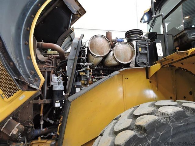 Hjullastare CATERPILLAR 966M