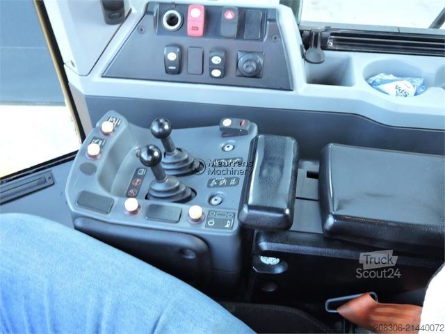 Hjullastare CATERPILLAR 966M