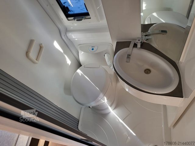 Kastenwagen Wohnmobil / Campervan CLEVER Celebration Markise Solar TV SAT Alarm uvm