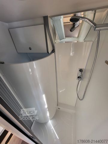 Kastenwagen Wohnmobil / Campervan CLEVER Celebration Markise Solar TV SAT Alarm uvm