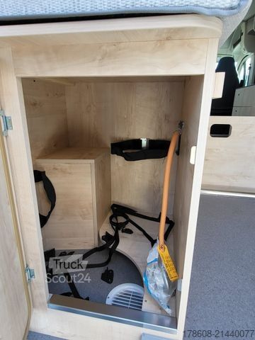 Kastenwagen Wohnmobil / Campervan CLEVER Celebration Markise Solar TV SAT Alarm uvm