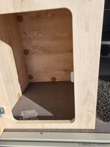 Kastenwagen Wohnmobil / Campervan CLEVER Celebration Markise Solar TV SAT Alarm uvm