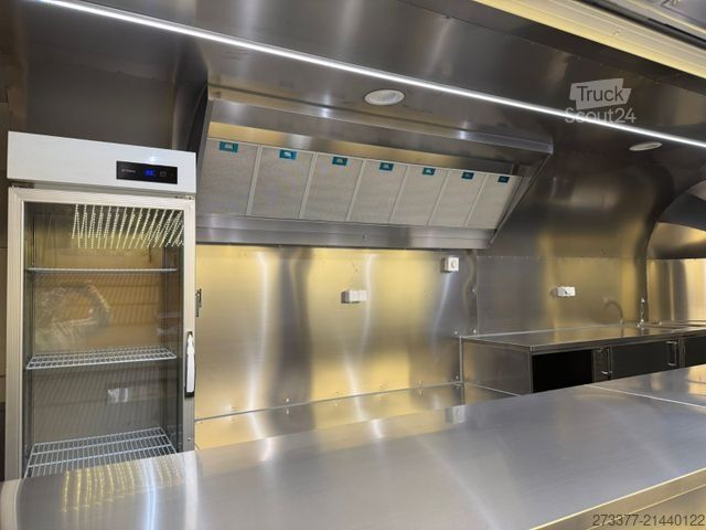 Prodajna prikolica ESSELMANN Delistar Foodtruck 6000 ähn. Airstream