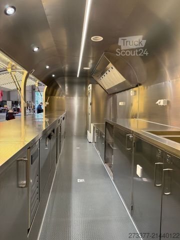 Prodajna prikolica ESSELMANN Delistar Foodtruck 6000 ähn. Airstream