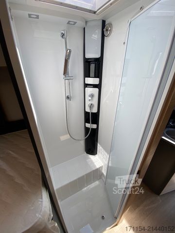 Autorulotă semi-integrată HOBBY Optima De Luxe T70 GE,Automatik