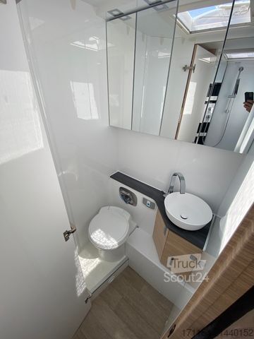 Autorulotă semi-integrată HOBBY Optima De Luxe T70 GE,Automatik