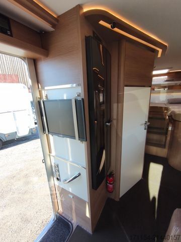 Yarı entegre karavan MALIBU T 460LE