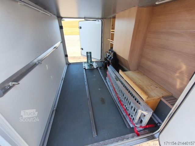 Yarı entegre karavan MALIBU T 460LE