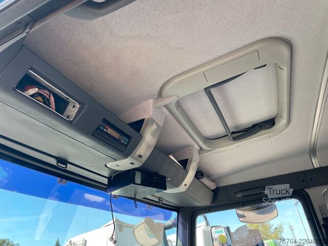 Grue montée sur camion MAN TGA 26.390 / HIAB 288-EP-3 Hiduio / Funk / 6x4
