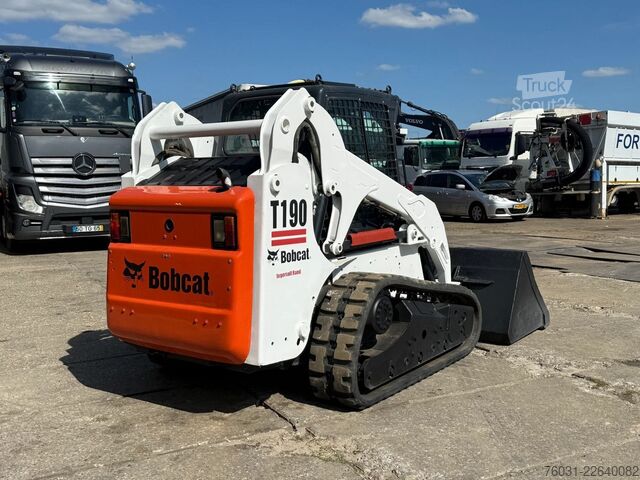 Kolesni nakladalnik BOBCAT T190 SKIDSTEER Closed Cabine High Flow *2560 Hou