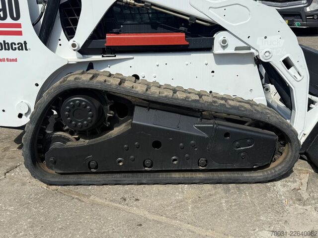 Kolesni nakladalnik BOBCAT T190 SKIDSTEER Closed Cabine High Flow *2560 Hou