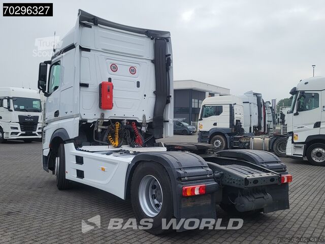 Опасные вещества Mercedes Actros 1845 Actros 4X2 StreamSpace Retarder ADR...