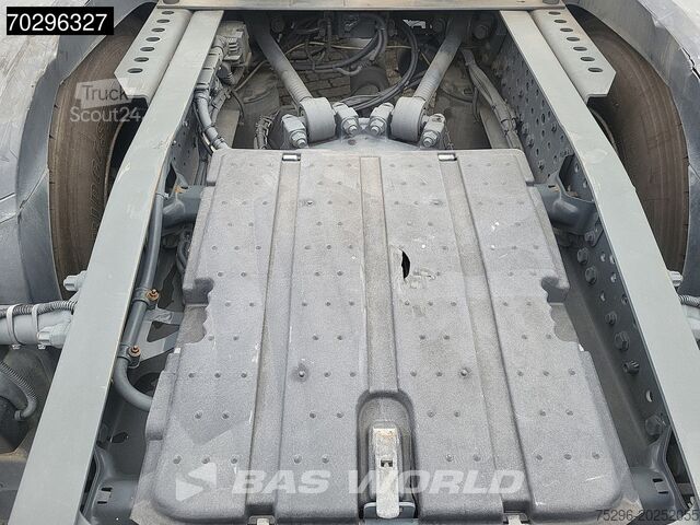 Опасные вещества Mercedes Actros 1845 Actros 4X2 StreamSpace Retarder ADR...