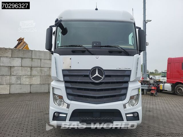 Опасные вещества Mercedes Actros 1845 Actros 4X2 StreamSpace Retarder ADR...